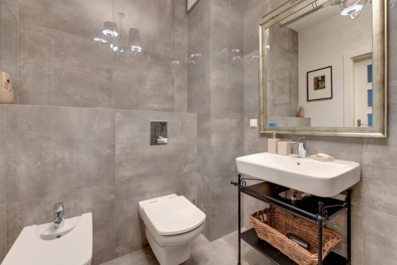 Apartments Riva - Nadmorski Dwor Premium Гданск Екстериор снимка