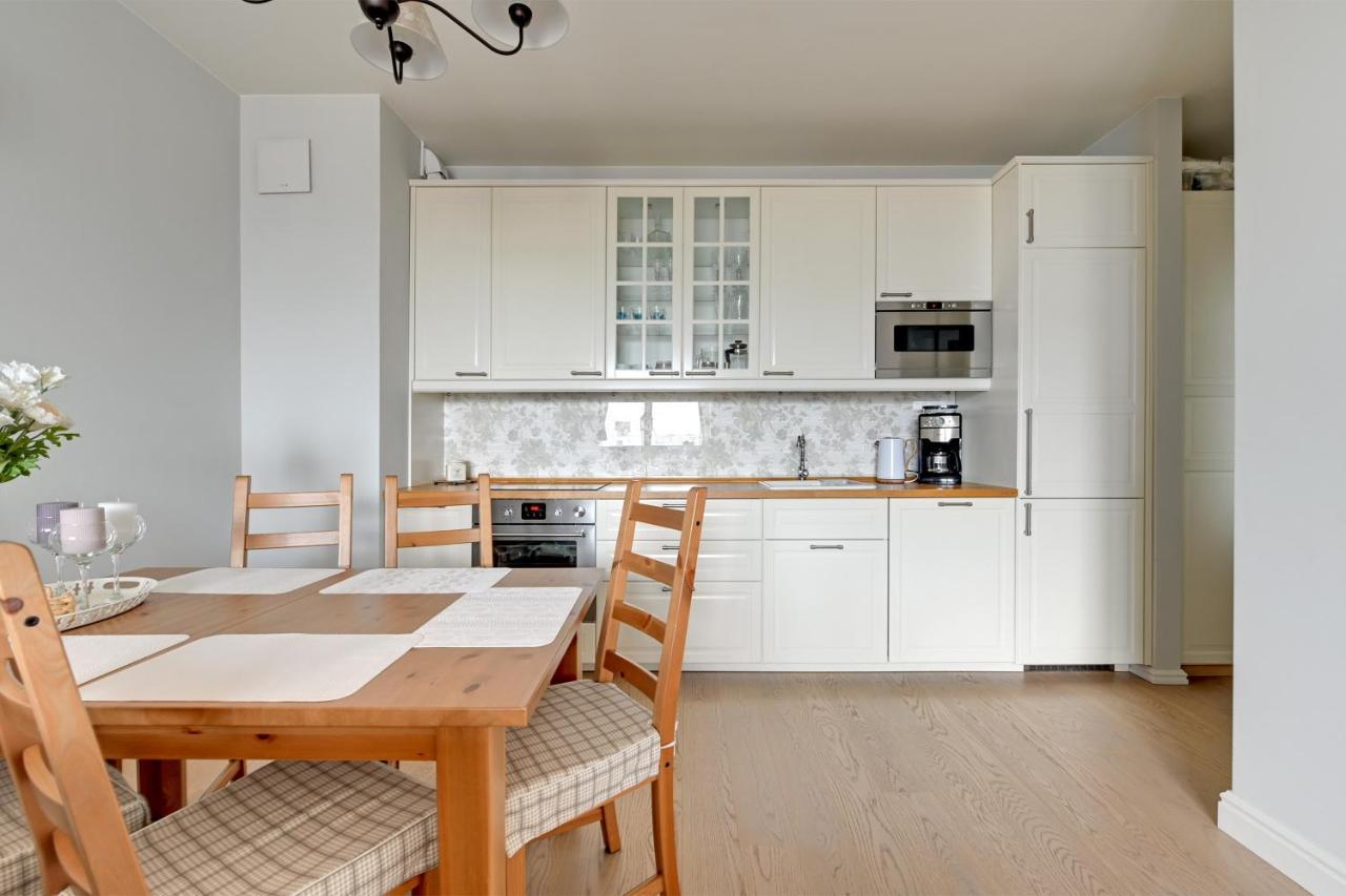 Apartments Riva - Nadmorski Dwor Premium Гданск Екстериор снимка