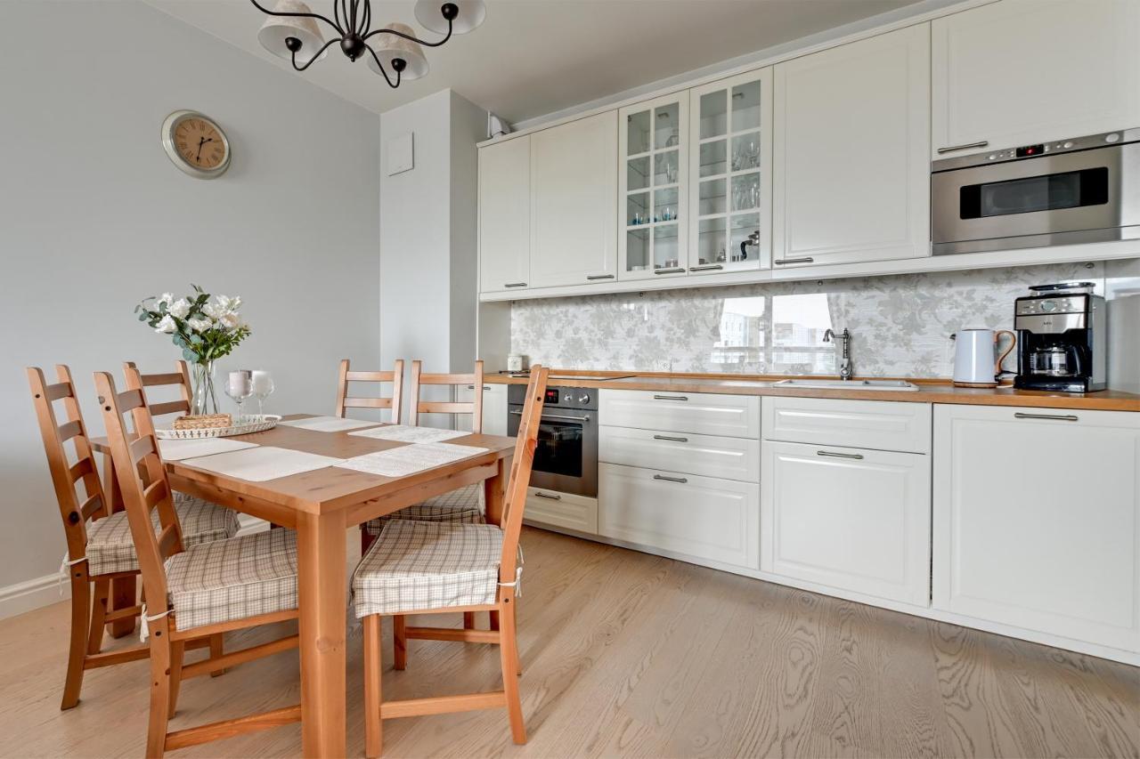 Apartments Riva - Nadmorski Dwor Premium Гданск Екстериор снимка